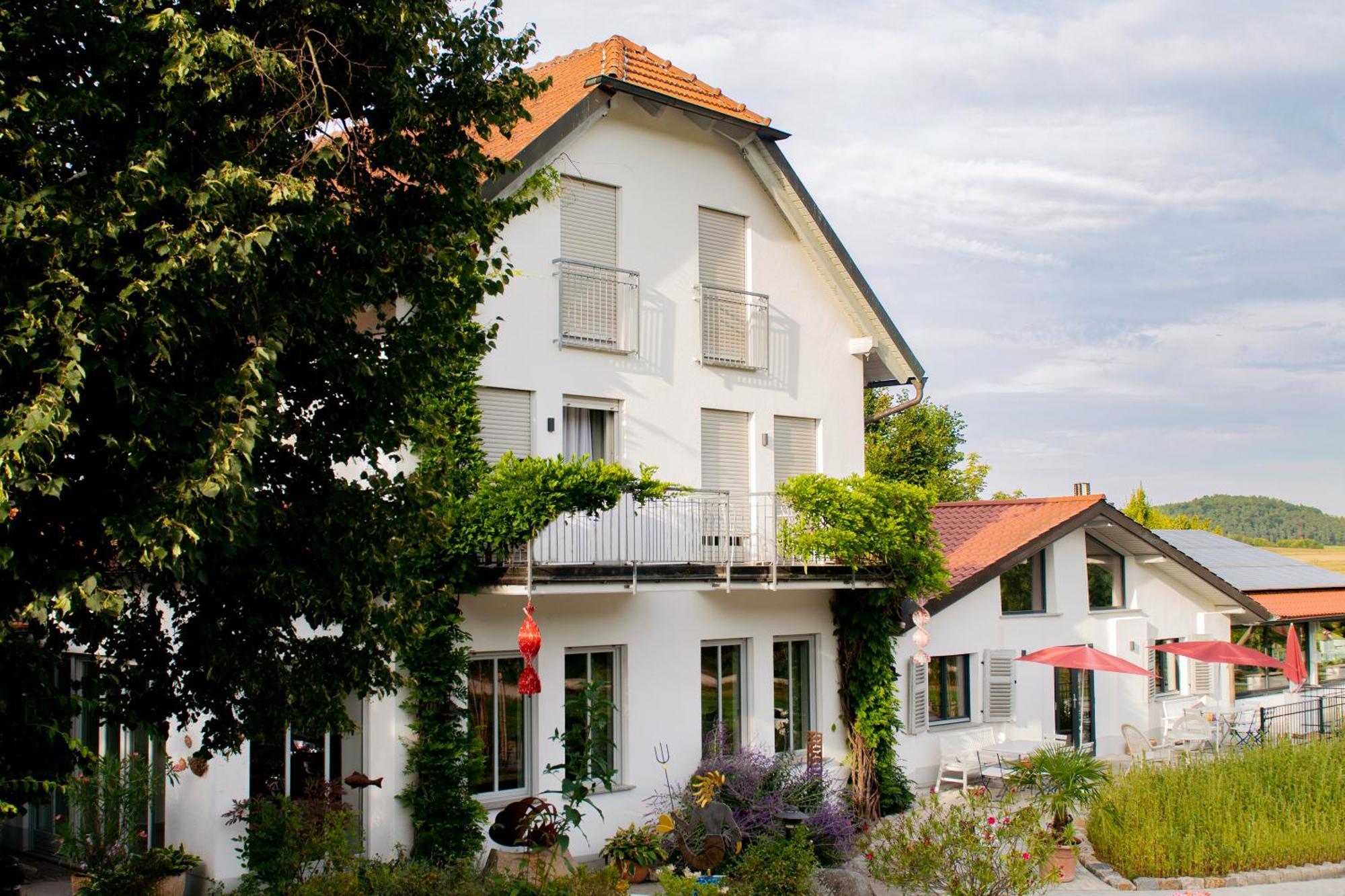 Altes Kurhaus Landhotel Trabelsdorf ภายนอก รูปภาพ