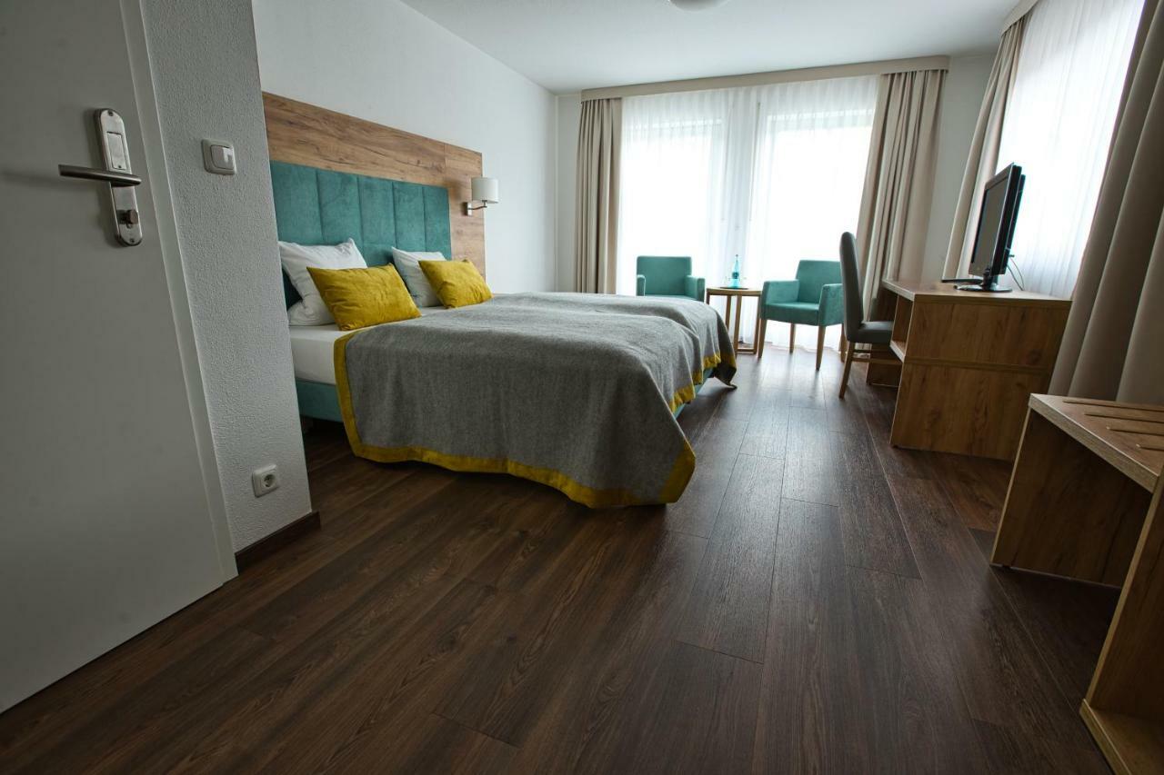 Altes Kurhaus Landhotel Trabelsdorf ภายนอก รูปภาพ